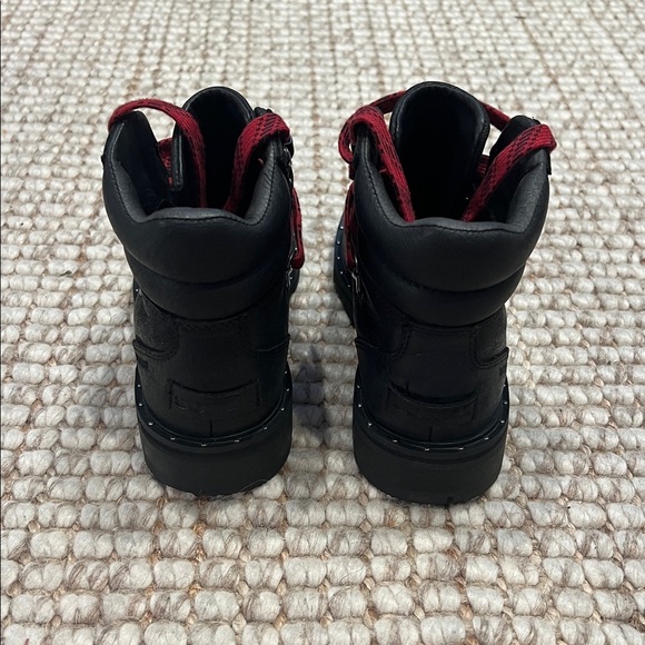 Sorel Black and Red Lace Up Boots - Picture 4 of 8